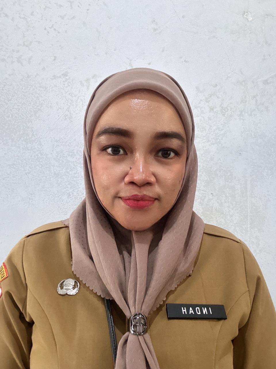 LINDAWATI HASAN, S.Farm