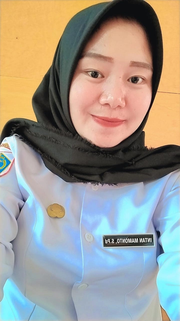 INTAN MAMONTO, S.Pd.