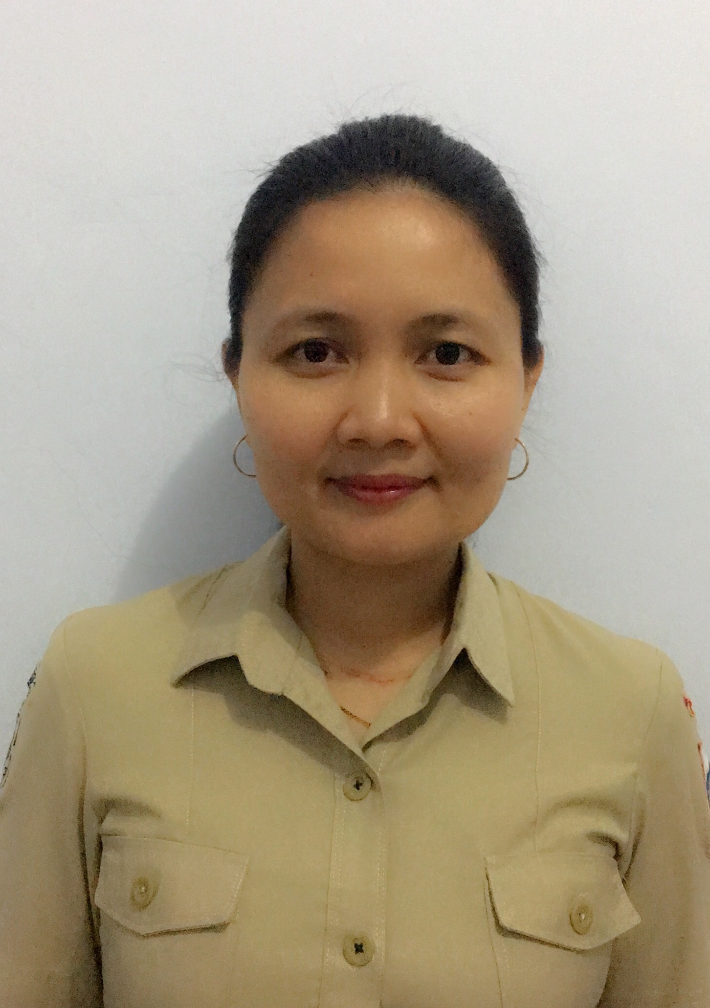 WIWIK SUARININGSIH, A.Md.Far