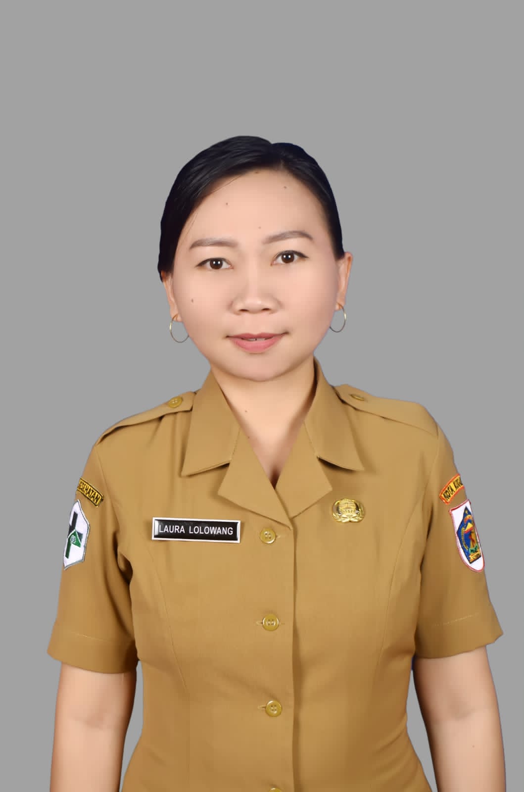 LAURA LOLOWANG, A.Md.Kep