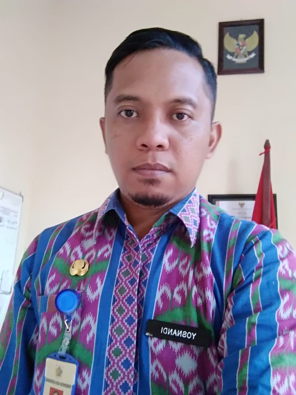 YOSNANDI DAMOPOLII, S.E., M. Adm. Pemb