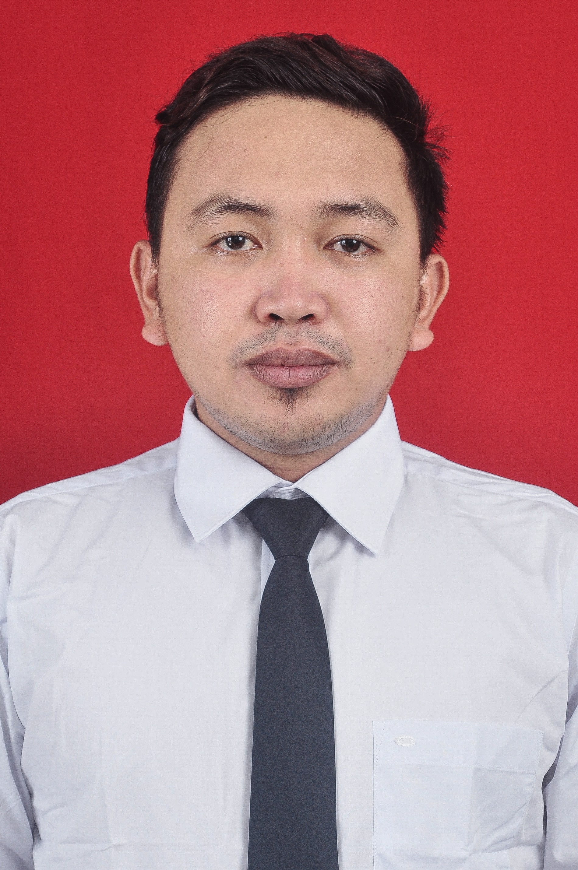 RAINER DONNI RAMBI, S.E.