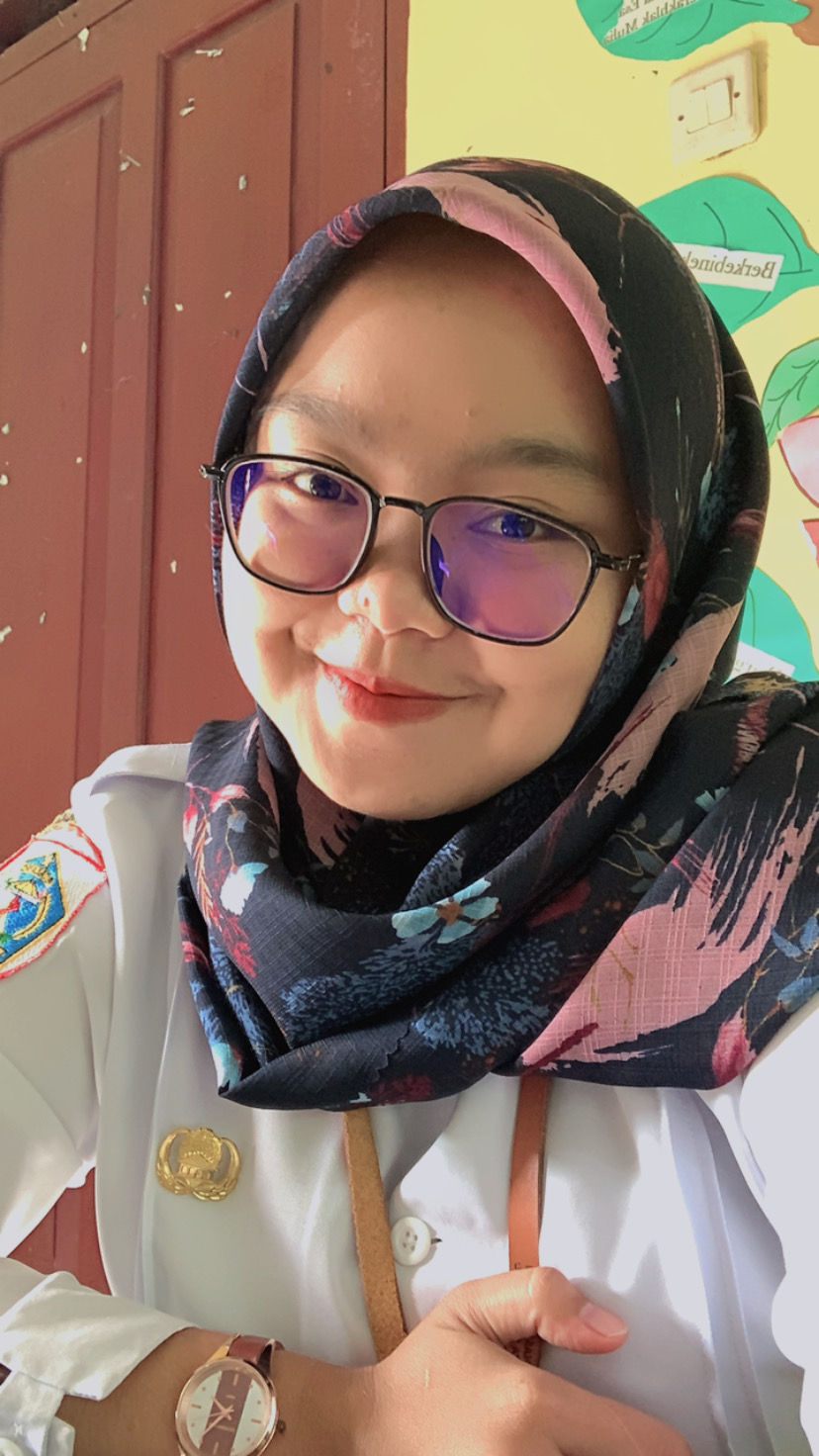 DIANA TREISYA KAMU, S.Pd.