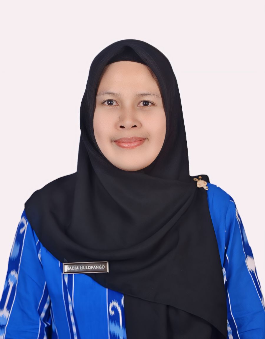 NADIA HULOPANGO, S.Pd.