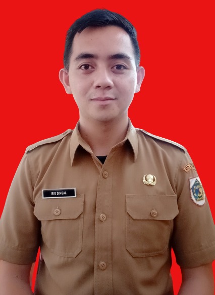 RIO YUSTUS SINGAL, S.Pd., Gr.