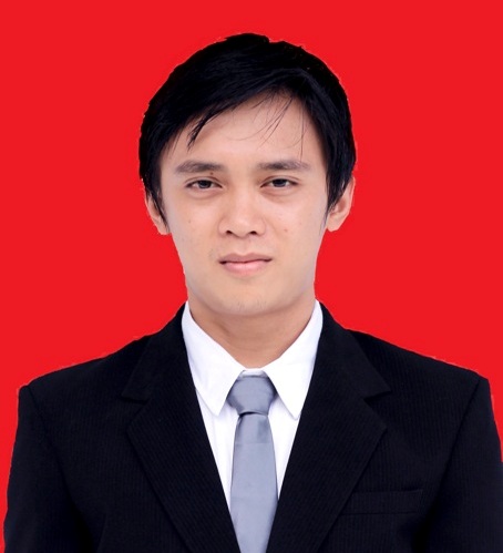 FACHRIAL PAPUTUNGAN, S.Farm, Apt