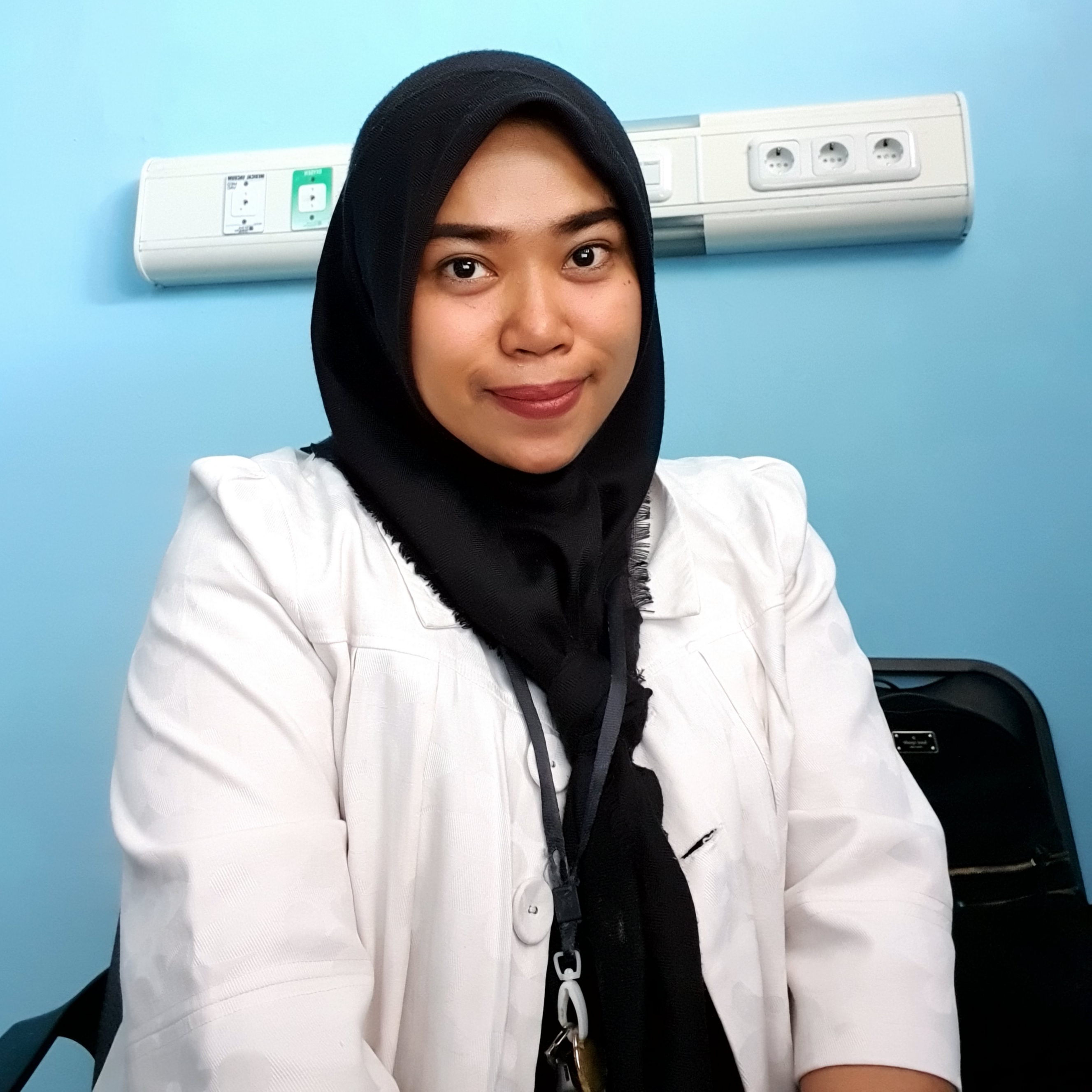 INDRI DILAPANGA, M.Psi.