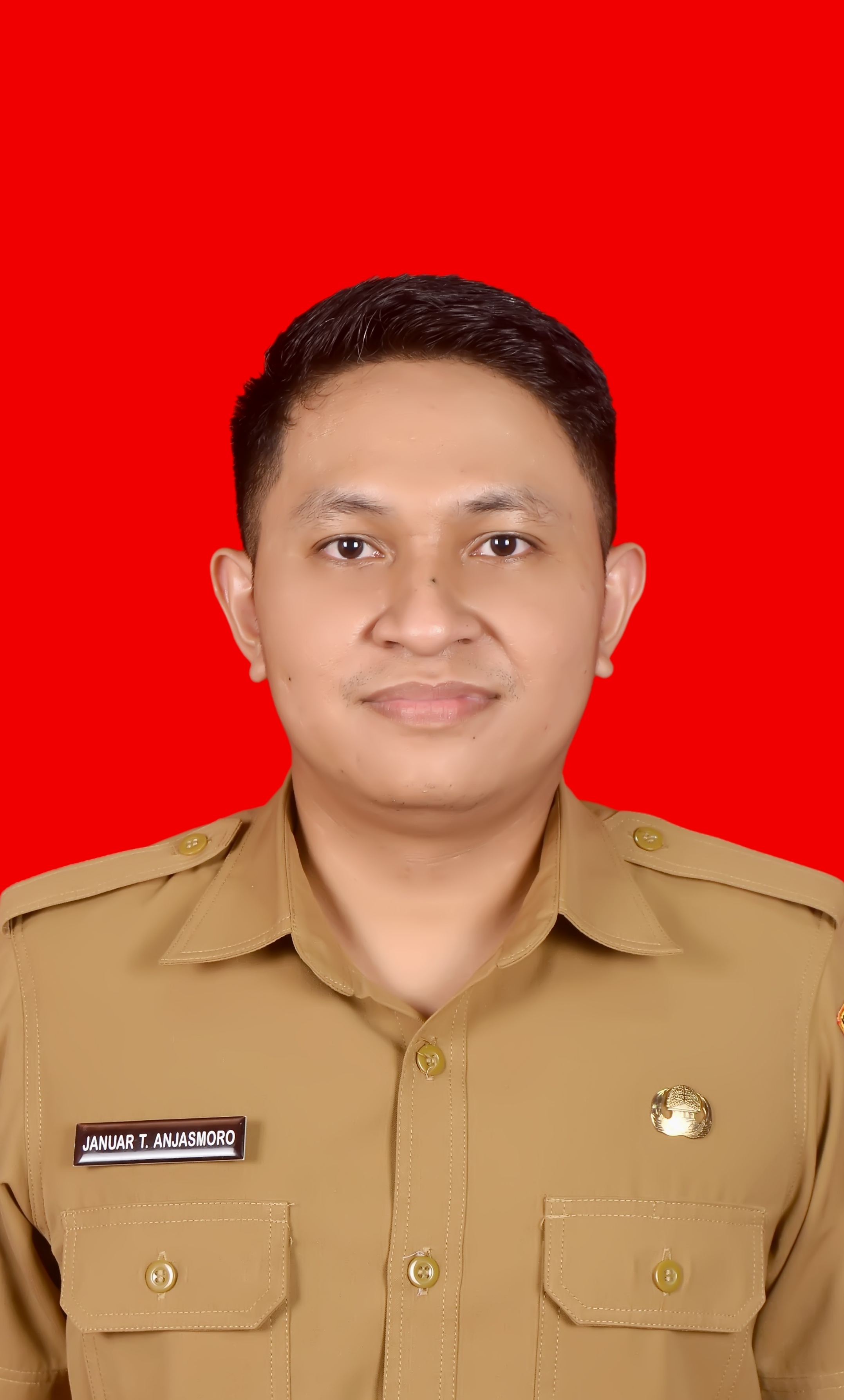 JANUAR TRI ANJASMORO, A.Md.Farm