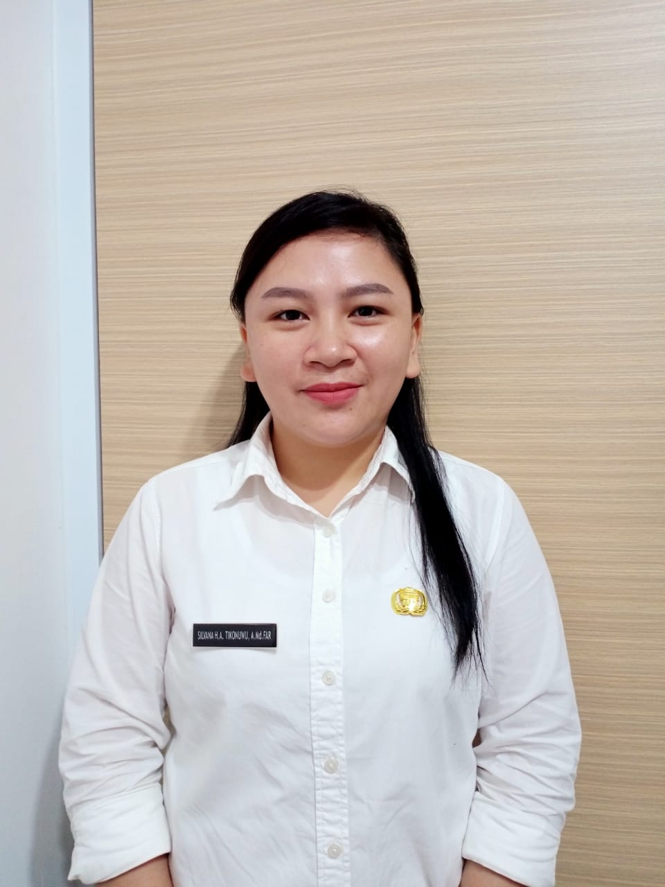 SILVANA HANA ANDRIANI TIKONUWU, A.Md.Far