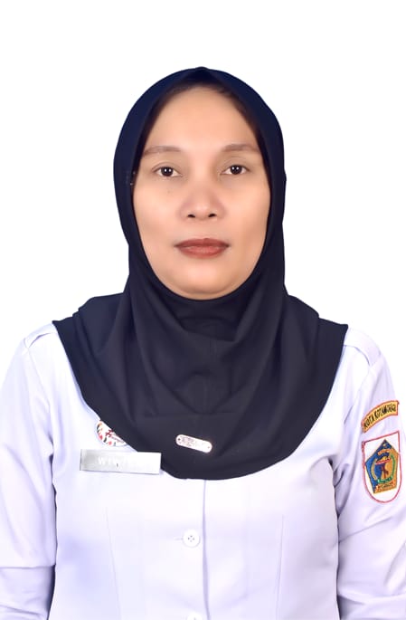 WIWIEK RAHAYU AMPARODO, S.Pd.