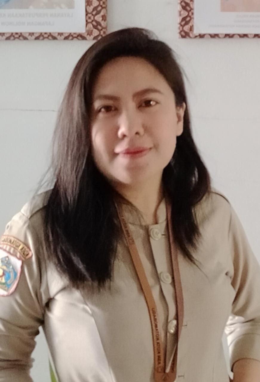 IIN ANJELIKA MOKODOMPIT, S.H.