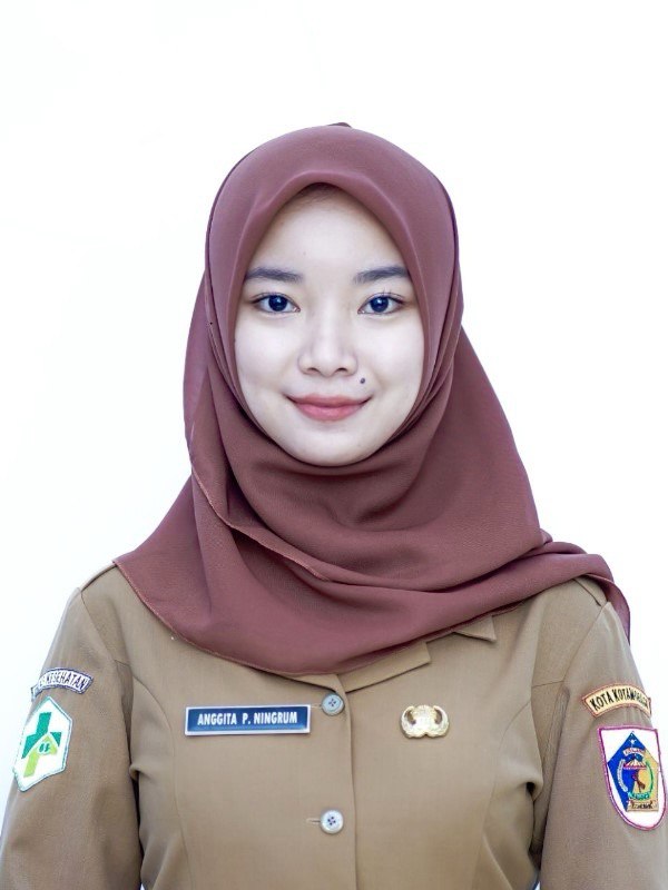 ANGGITA PRASETYA NINGRUM, A.Md.Farm