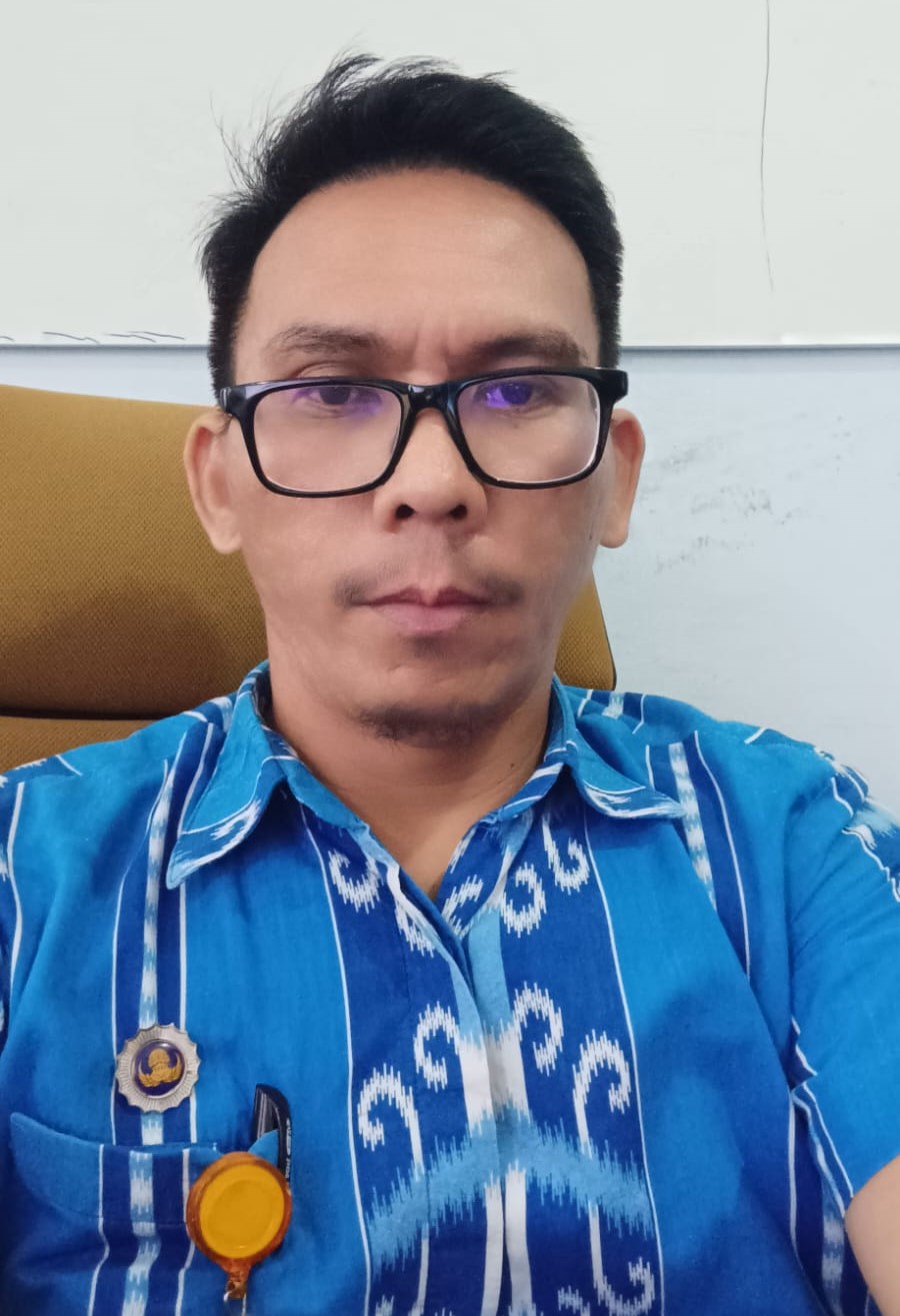USWAN DAUN, S.T.