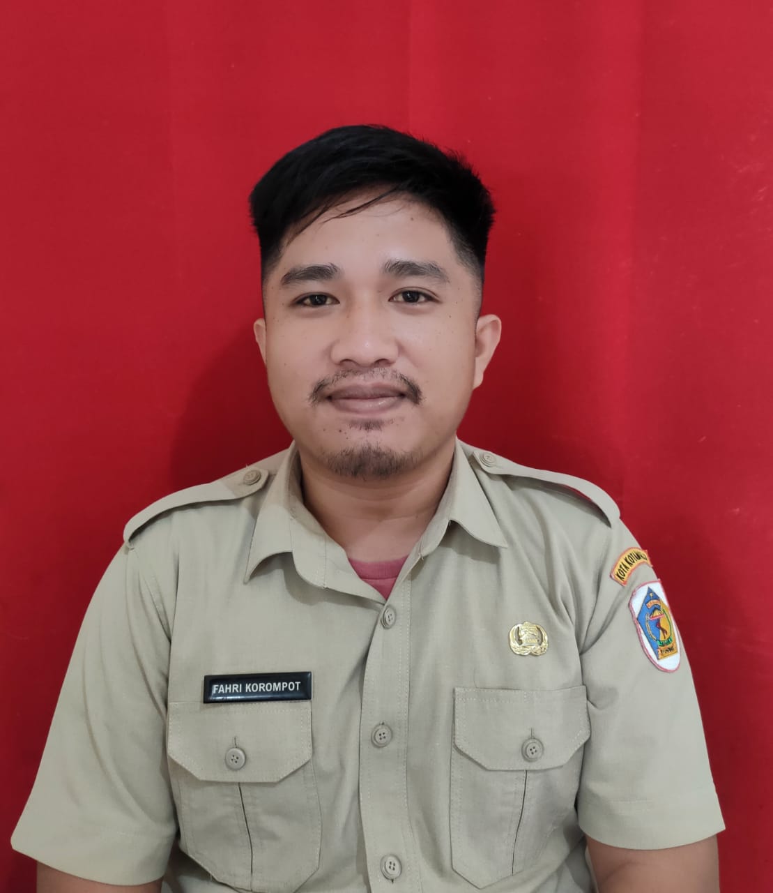 FAHRI KOROMPOT, S.M