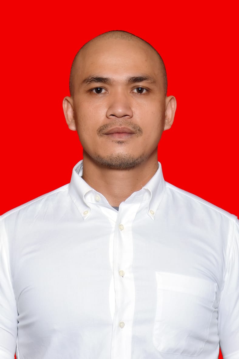 Stefi Turang