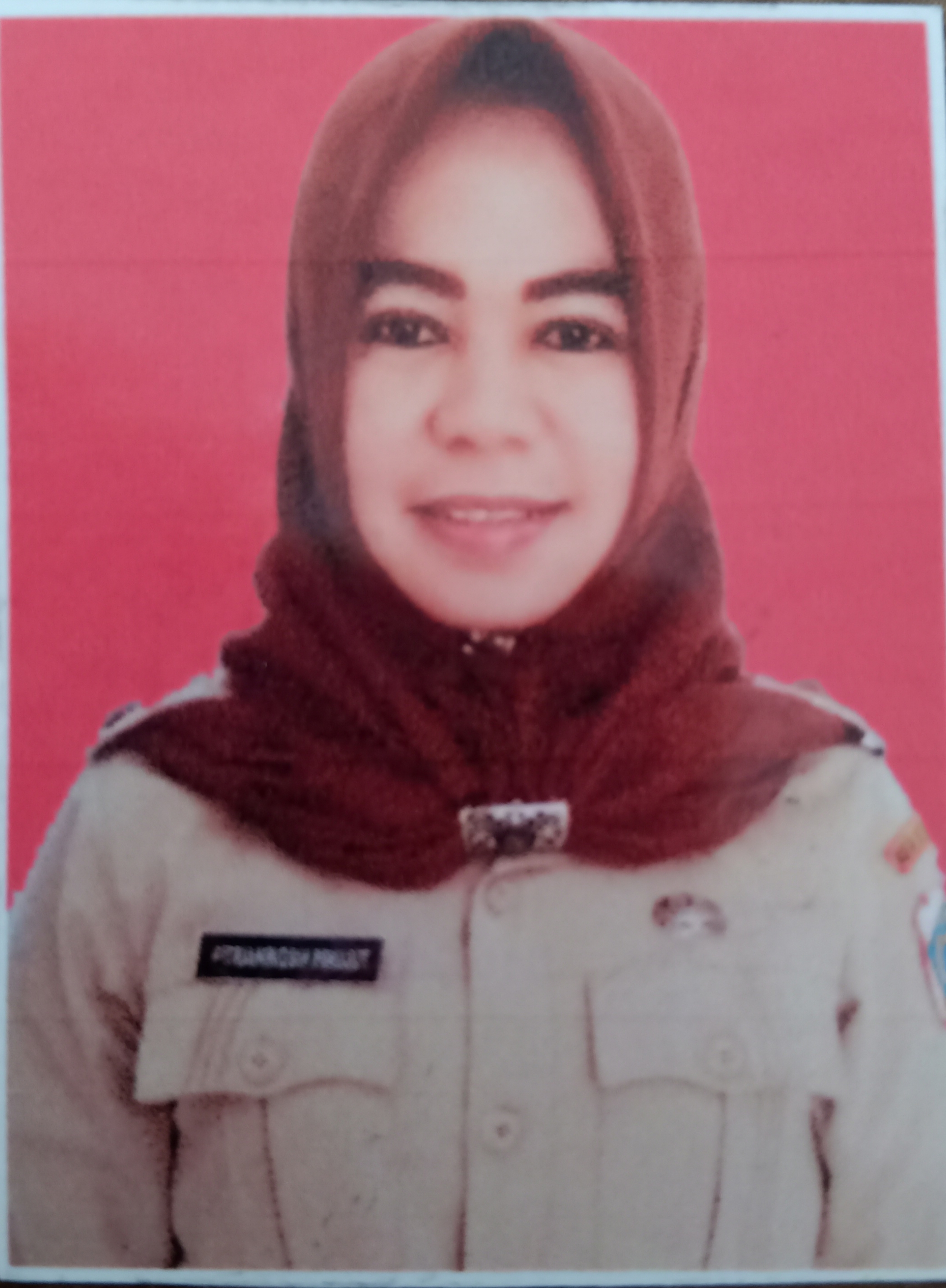 FITRIANINGSIH PINUJUT, S.E.
