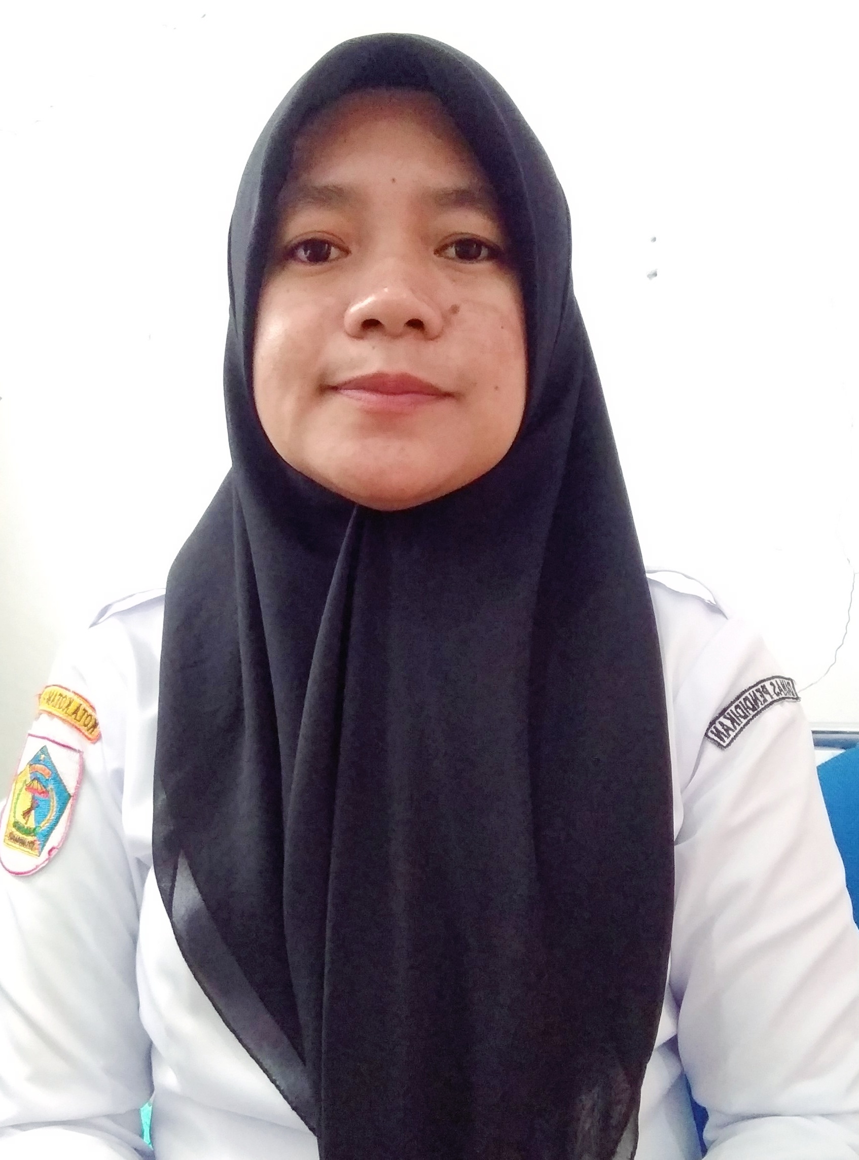 MISRA APRILIA MOKOGINTA, S.Pd.