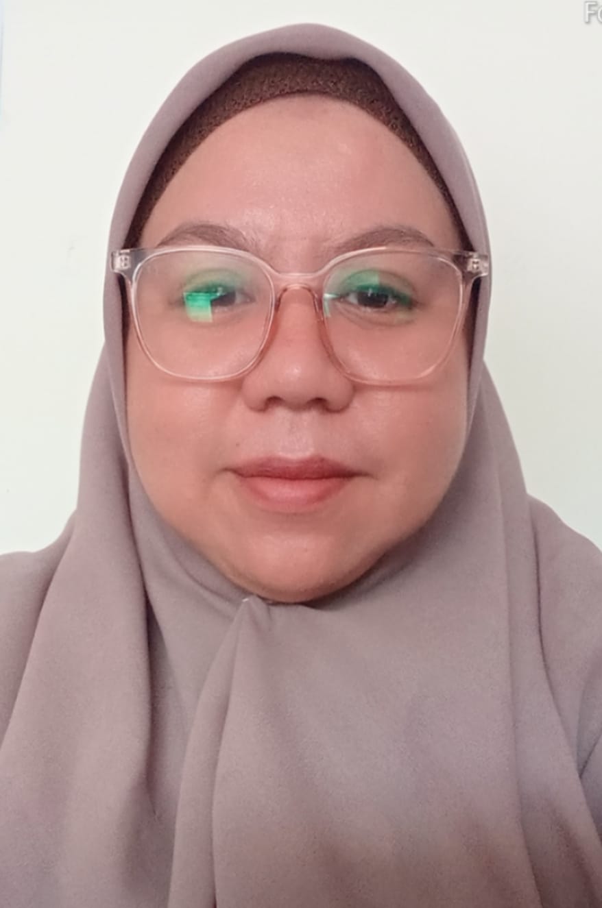 YULIANTI ADJAMI, SKM