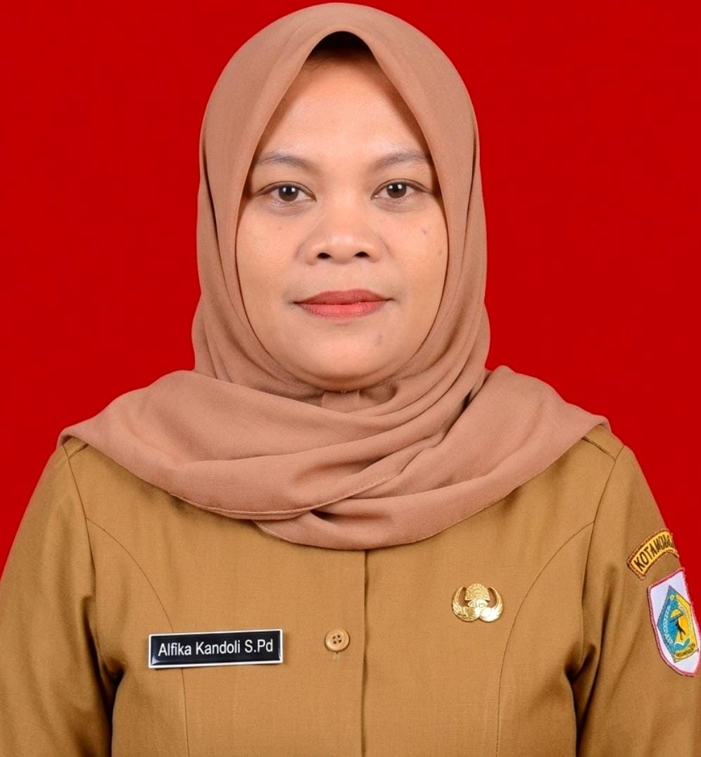 ALFIKA KANDOLI, S.Pd.