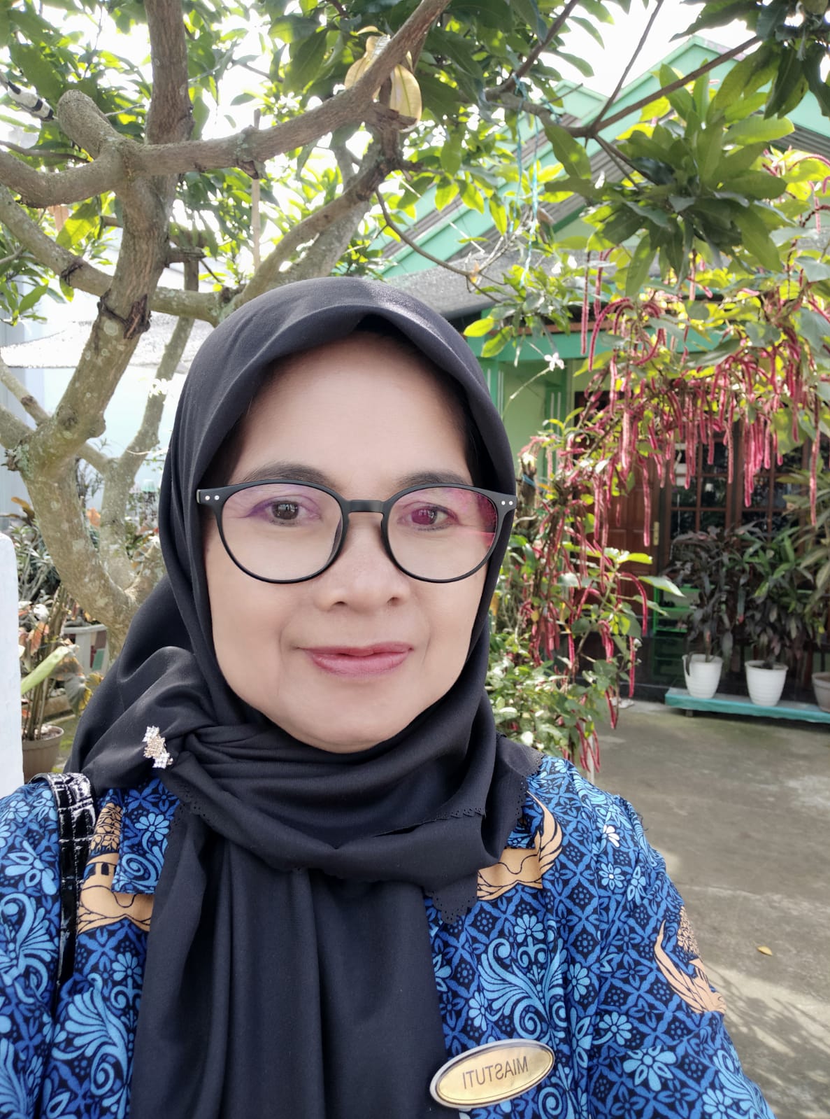 MIASTUTI LAUTE, S.Pd.