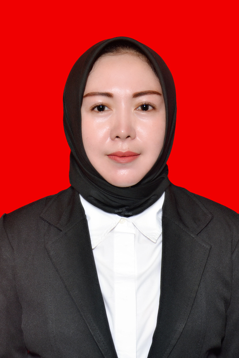 INDRIANTI PUTRI ISMAIL, S.Pd.