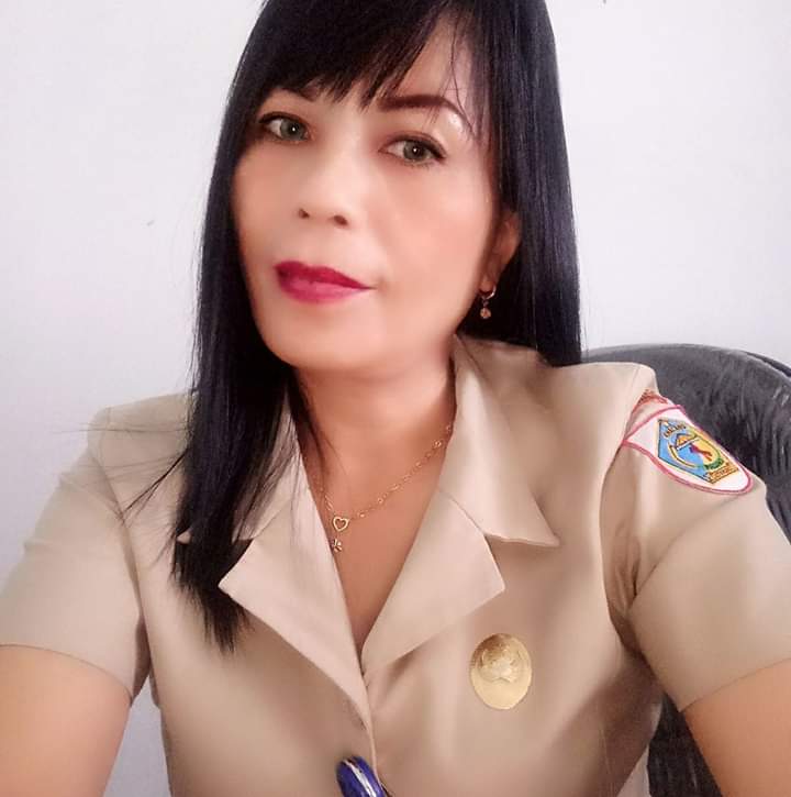 OLVI ANITA MANOPPO, S.H.