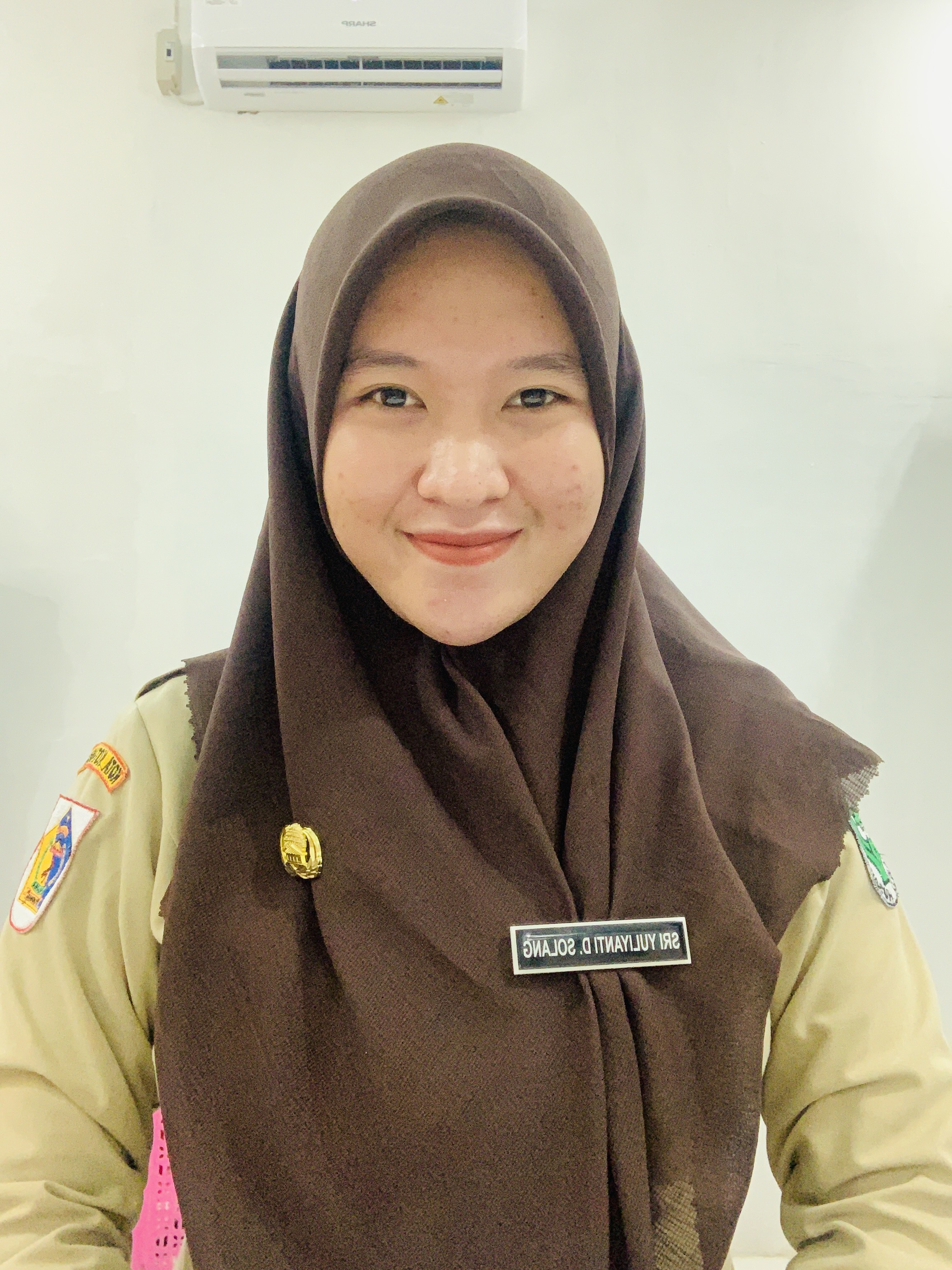 SRI YULIYANTI D. SOLANG, S.Keb