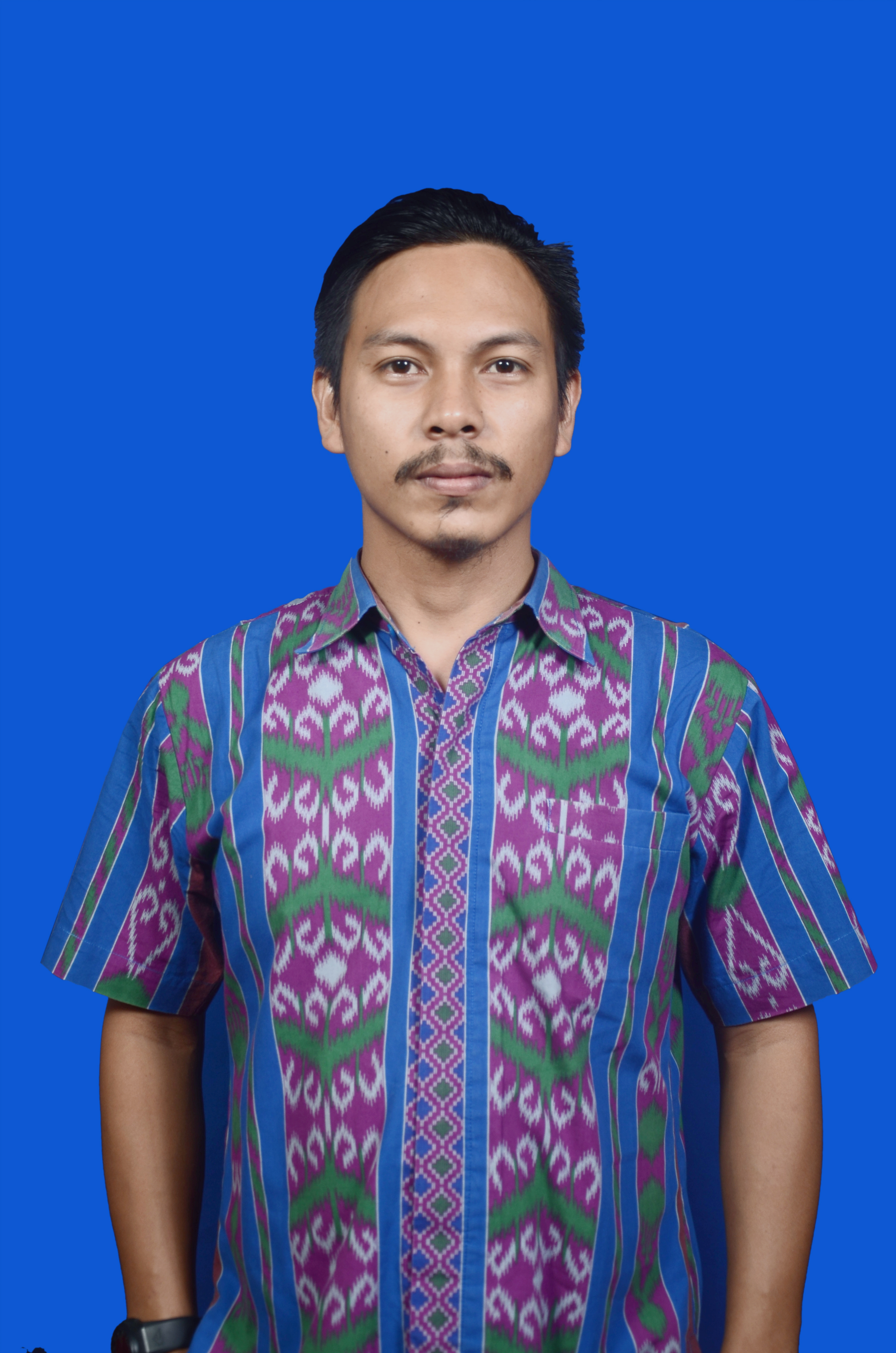 CKOCKON RANDY AXEL CARUNDENG, A.Md.TEM