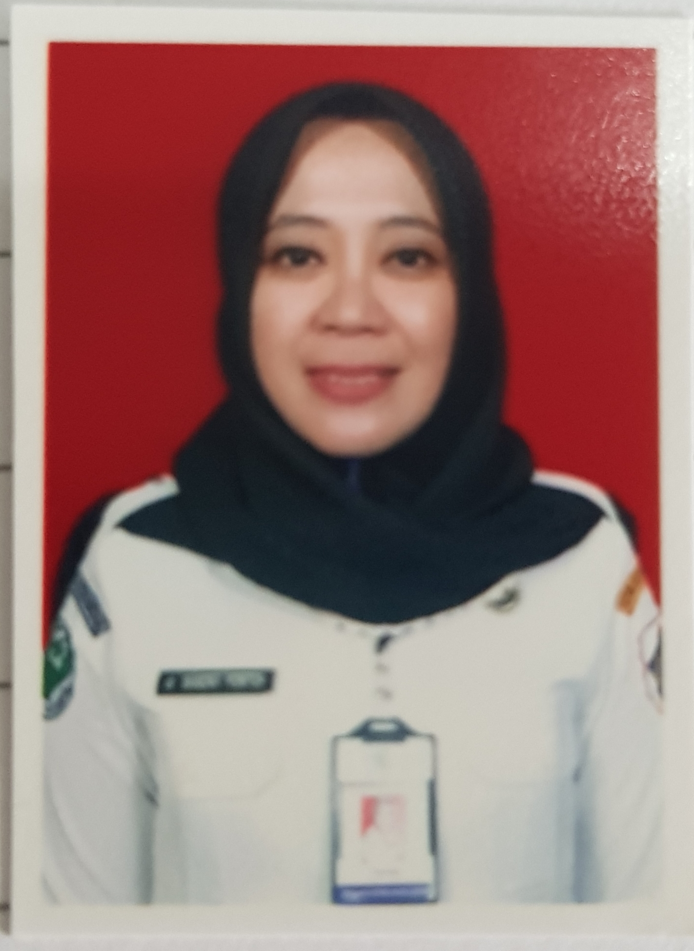 dr. DIANA SANDRA PONTOH, M.Kes