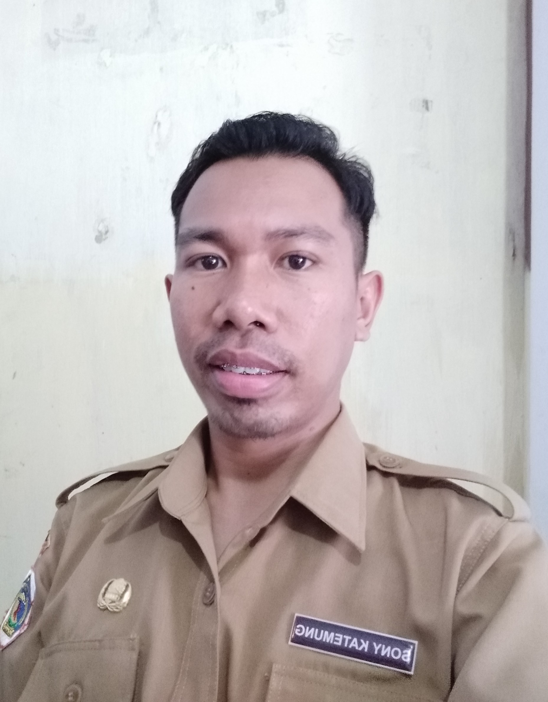 SONY FARANDI KATEMUNG, S.E.