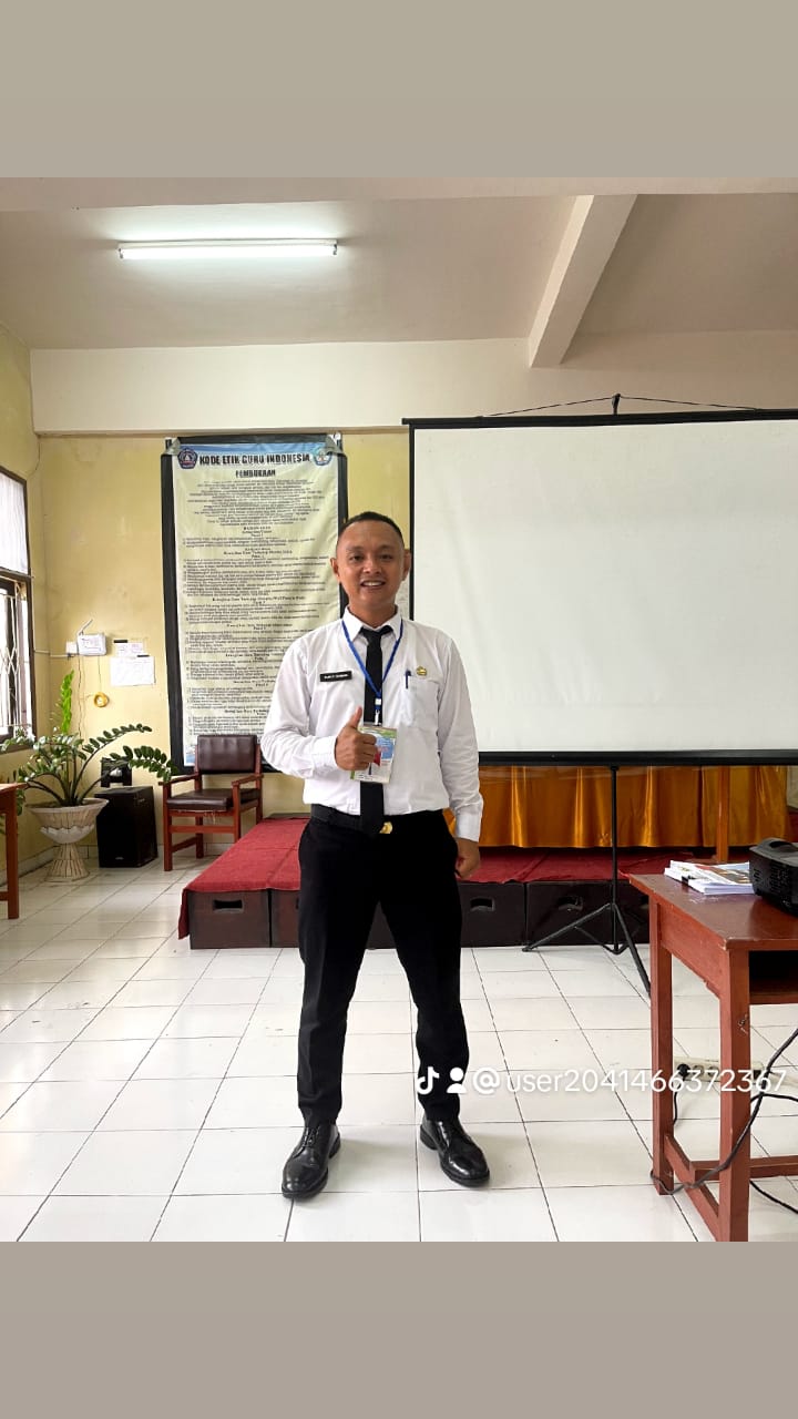 FARLY DEMADI, S.E.